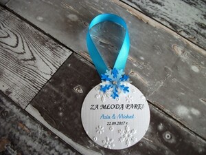 Zawieszki na alkohol Wytłaczane Płatki Śniegu AW-TS