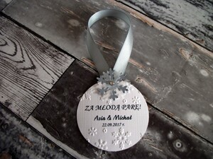 Zawieszki na alkohol Wytłaczane Płatki Śniegu AW-TS