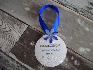 Zawieszki na alkohol Wytłaczane Kwiaty AW-TK