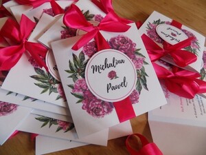 Zaproszenie wianek piwonia fuksja AW-P1