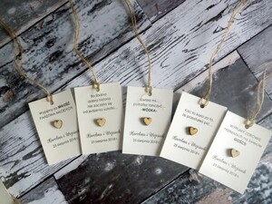 Zawieszki na wódkę weselną drewniane serduszko AW-ZJS