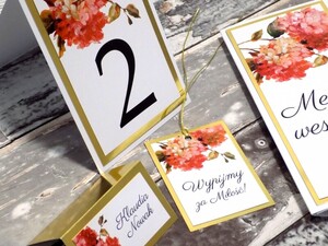 Zawieszki na alkohol weselny Czerwona Hortensja